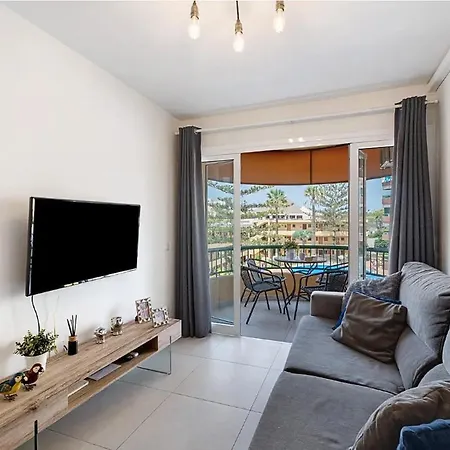 Luxury & Comfort En Torre Del Sol, Playa De Americas Apartment *