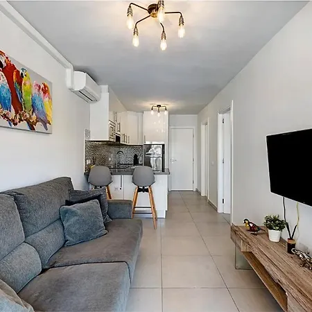 Luxury & Comfort En Torre Del Sol, Playa De Americas Apartment *