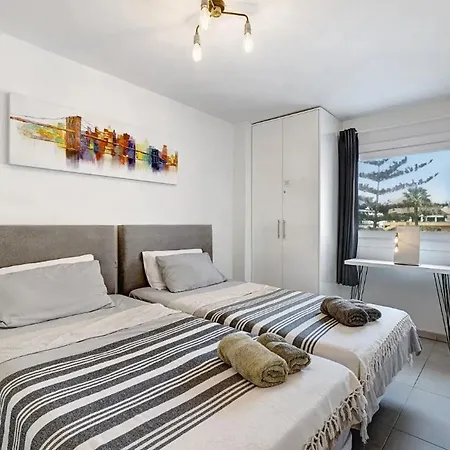 Luxury & Comfort En Torre Del Sol, Playa De Americas Apartamento