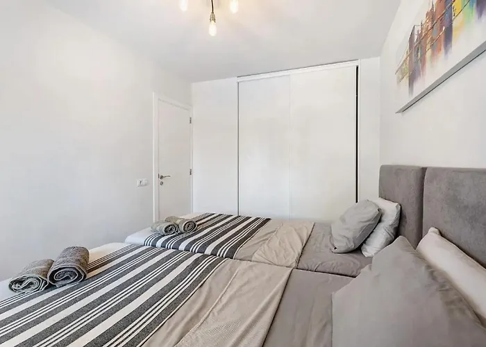 Lejlighed Luxury & Comfort En Torre Del Sol, Playa De Americas